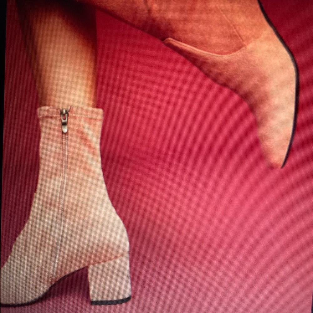 Anthropologie / Silent D Black Careful Sock Booties Size 38 Mauve/Pink